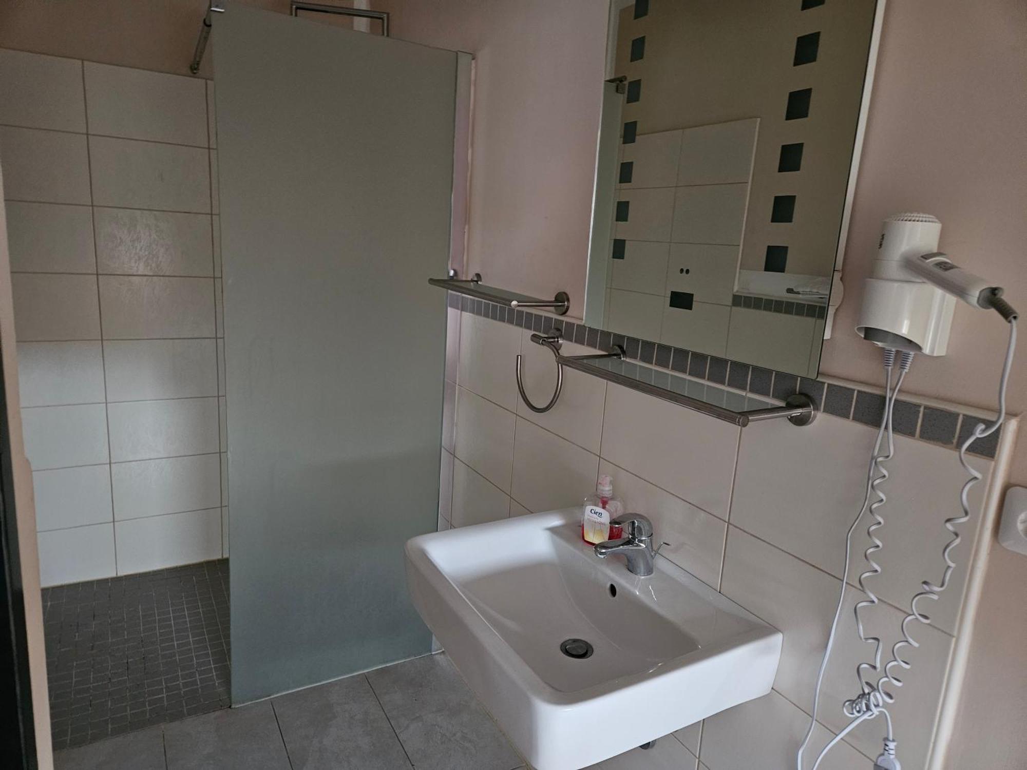 Hotel Zur Schmiede Heiningen Экстерьер фото