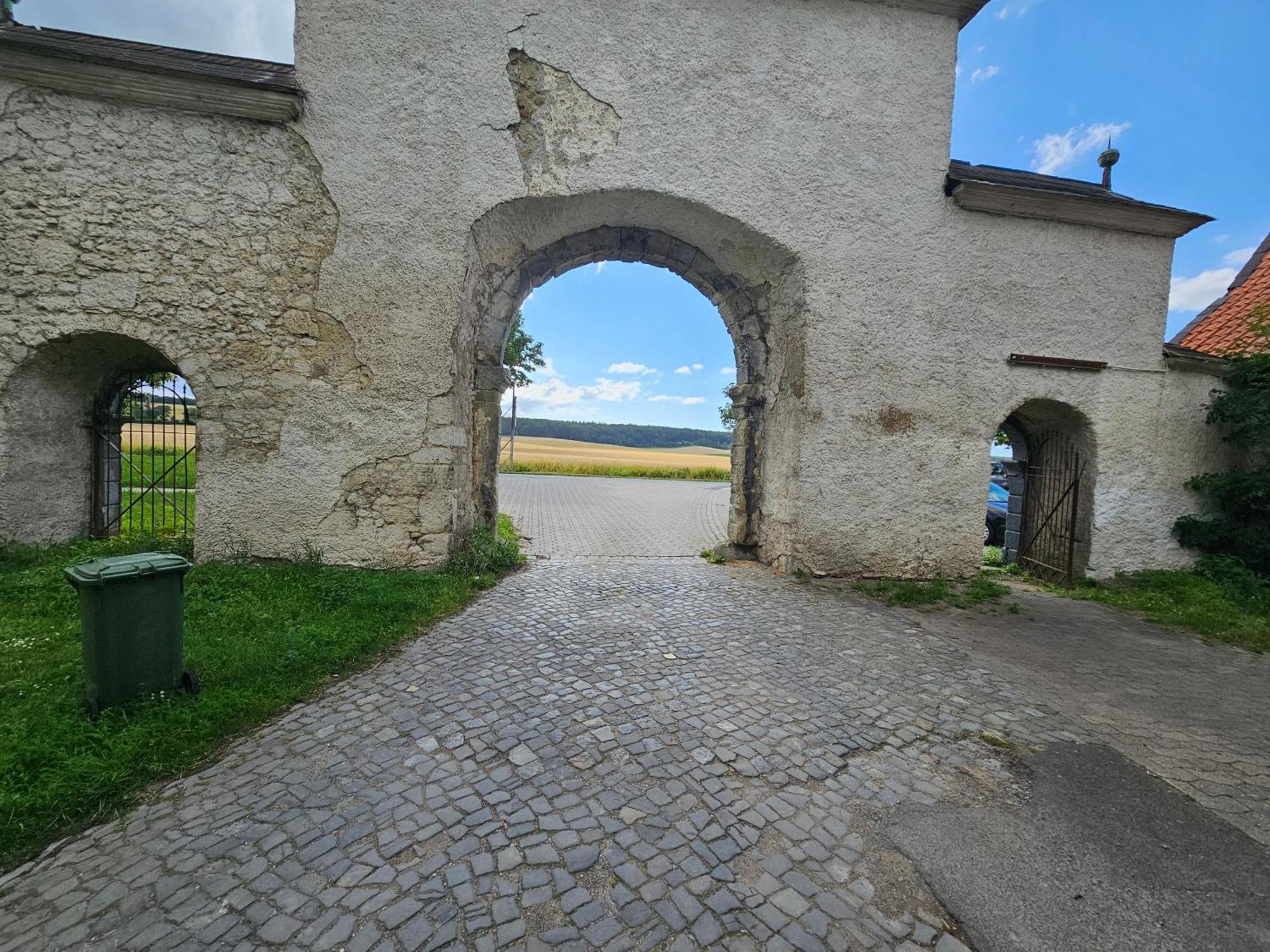 Hotel Zur Schmiede Heiningen Экстерьер фото