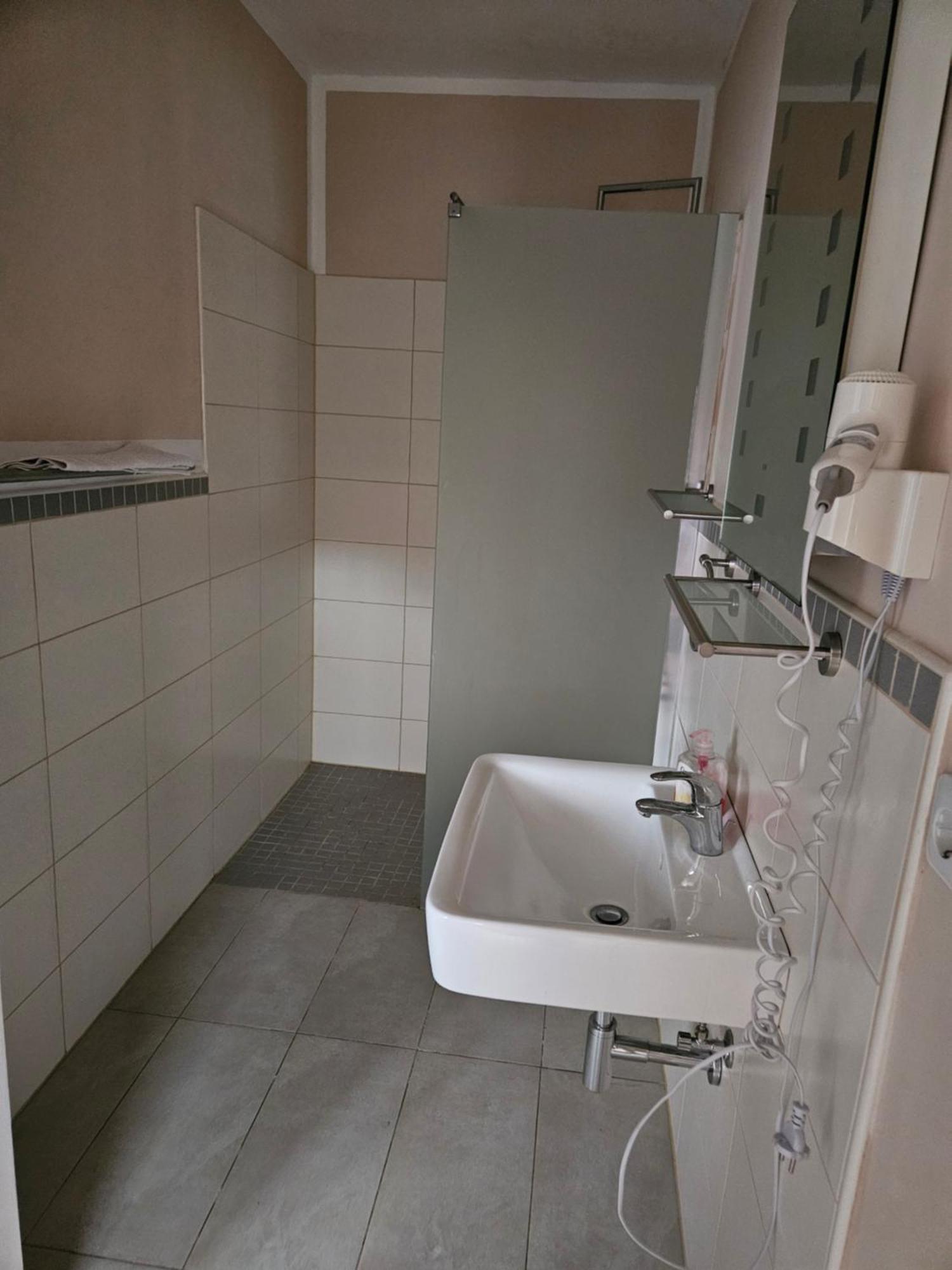 Hotel Zur Schmiede Heiningen Экстерьер фото